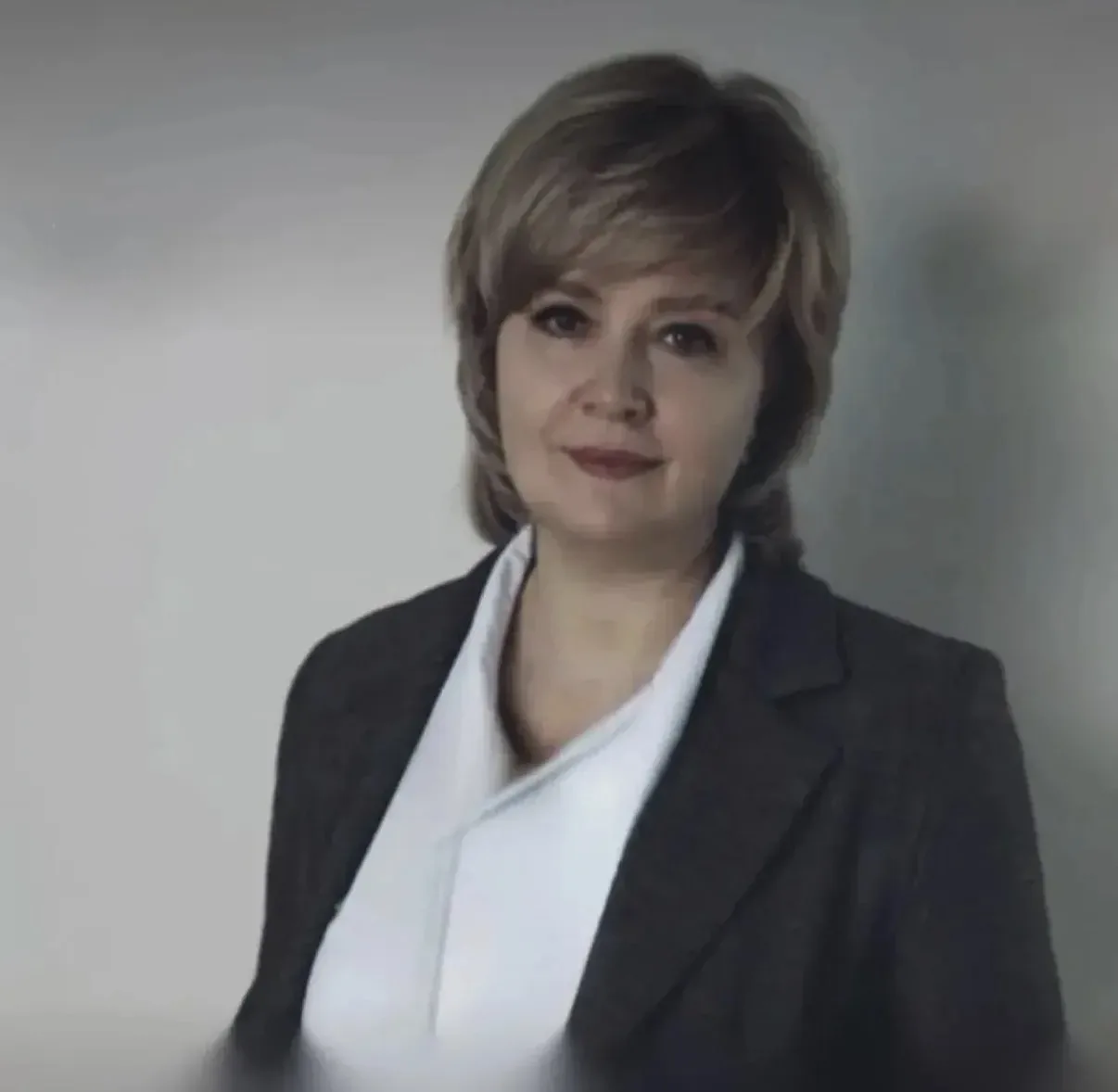 Кусюмова Лариса, Эксперт по недвижимости